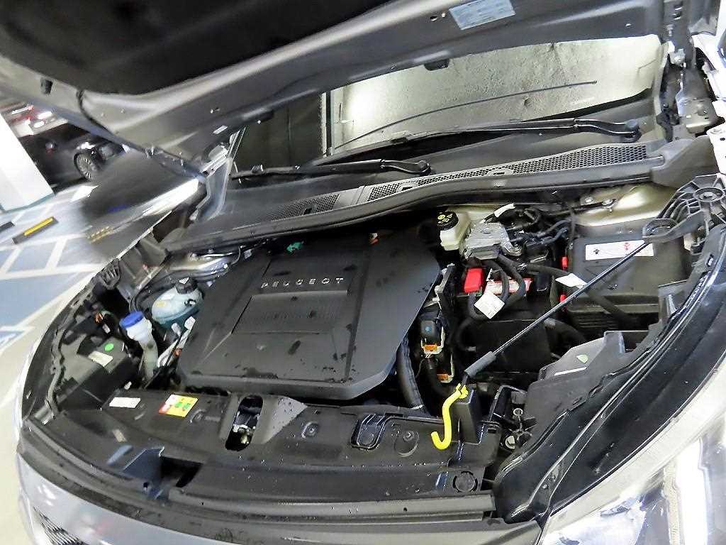 푸조 2008 e-2008 GT Line 이미지 17