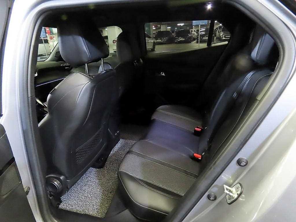 푸조 2008 e-2008 GT Line 이미지 7