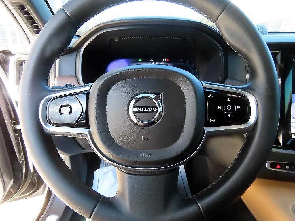 볼보 S90 B6 AWD 인스크립션 이미지 14