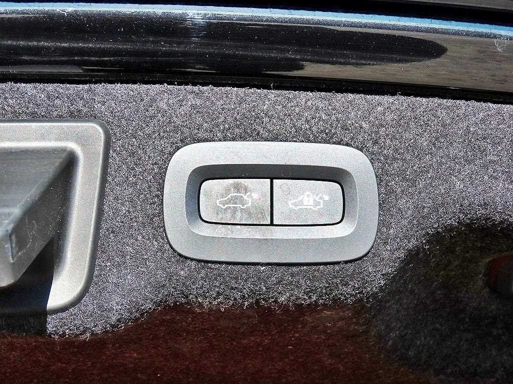 볼보 S90 B6 AWD 인스크립션 이미지 16