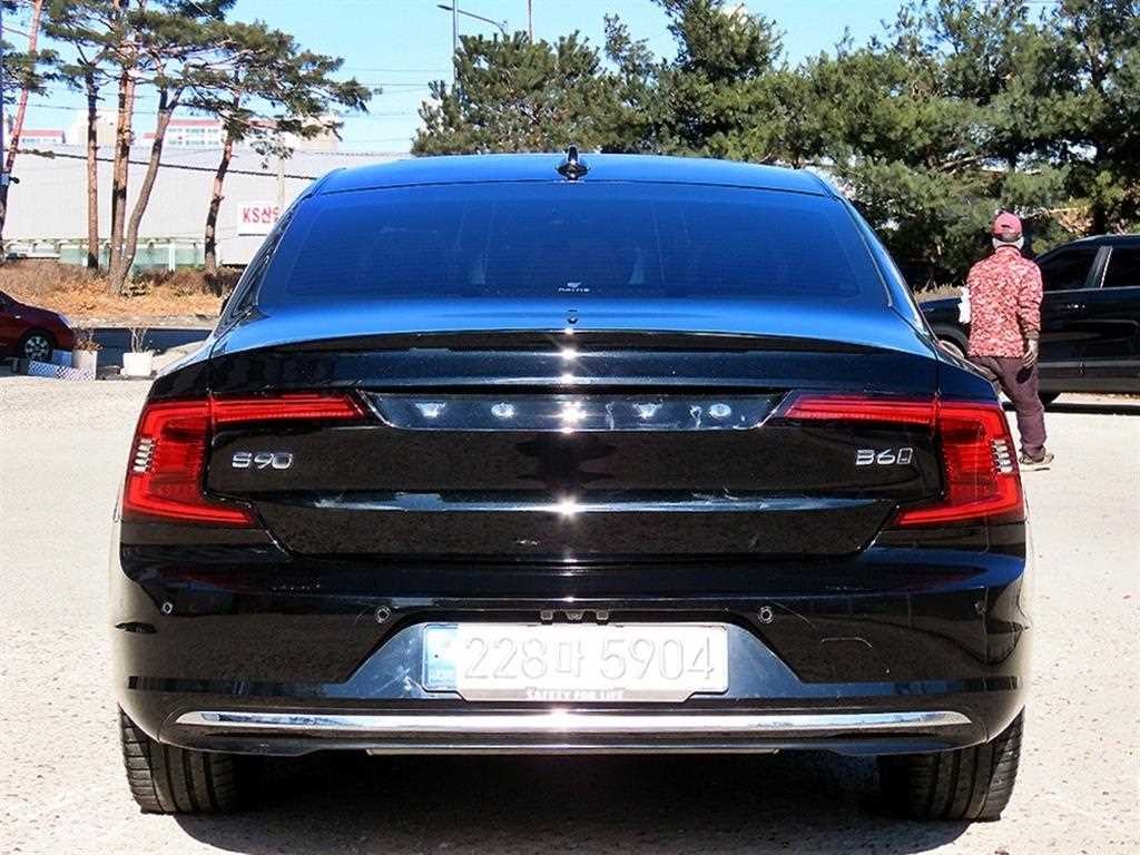 볼보 S90 B6 AWD 인스크립션 이미지 4