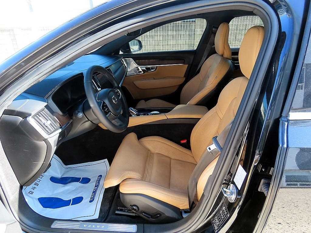 볼보 S90 B6 AWD 인스크립션 이미지 5