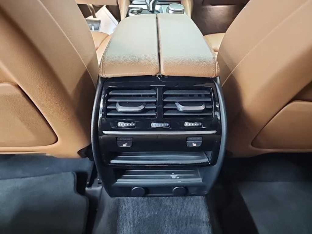 BMW 5시리즈 5시리즈 (G30) 530i xDrive M 스포츠 이미지 13