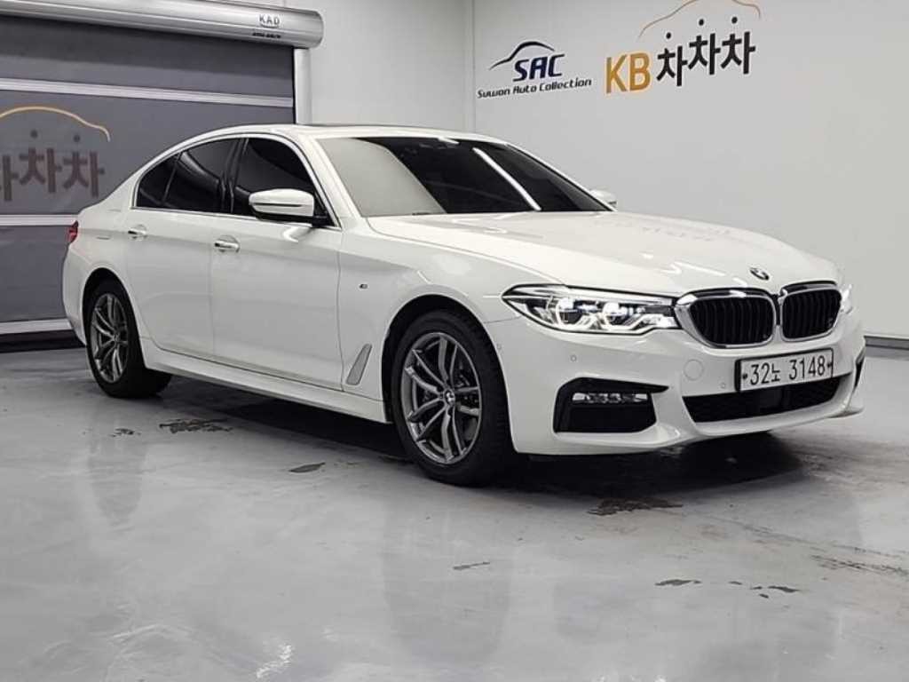 BMW 5시리즈 5시리즈 (G30) 530i xDrive M 스포츠 이미지 5