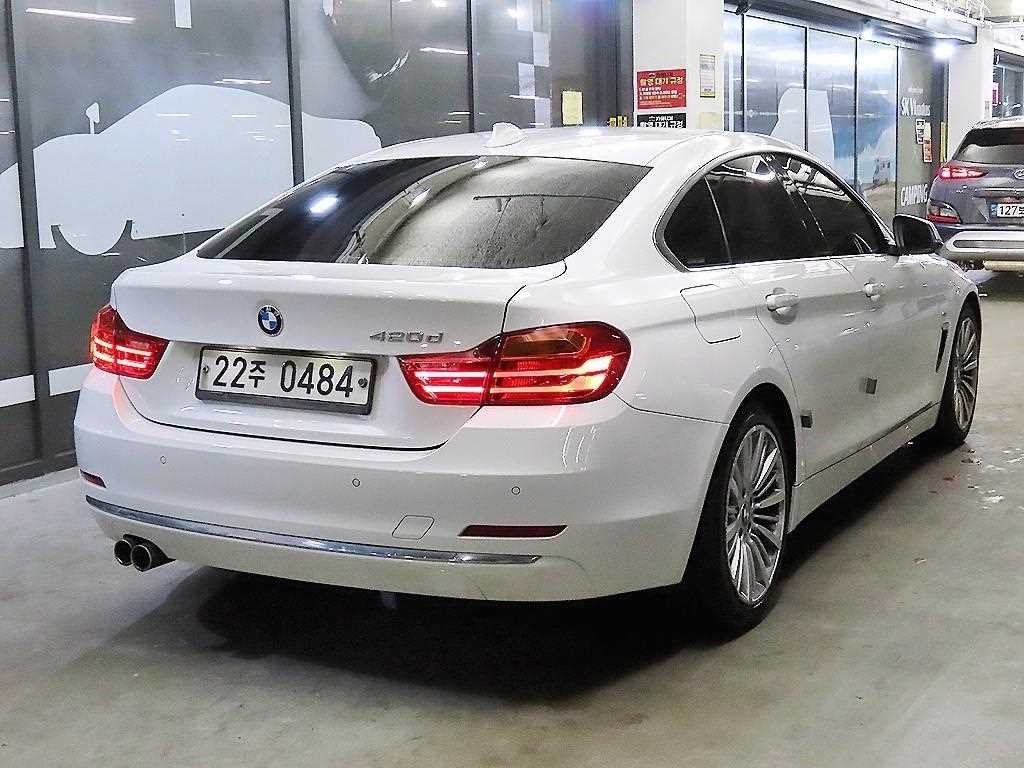 BMW 4시리즈 4시리즈 (F32) 420d 그란쿠페 럭셔리 이미지 4