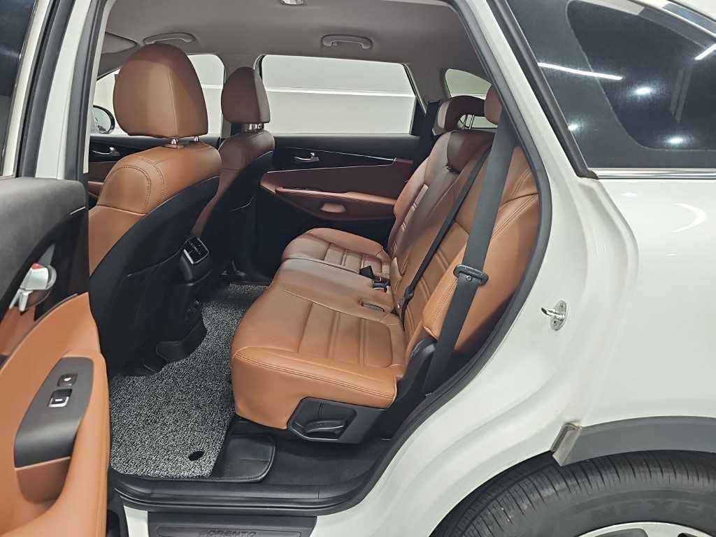 기아 쏘렌토 더 뉴 쏘렌토 디젤 2.2 2WD 노블레스 이미지 12