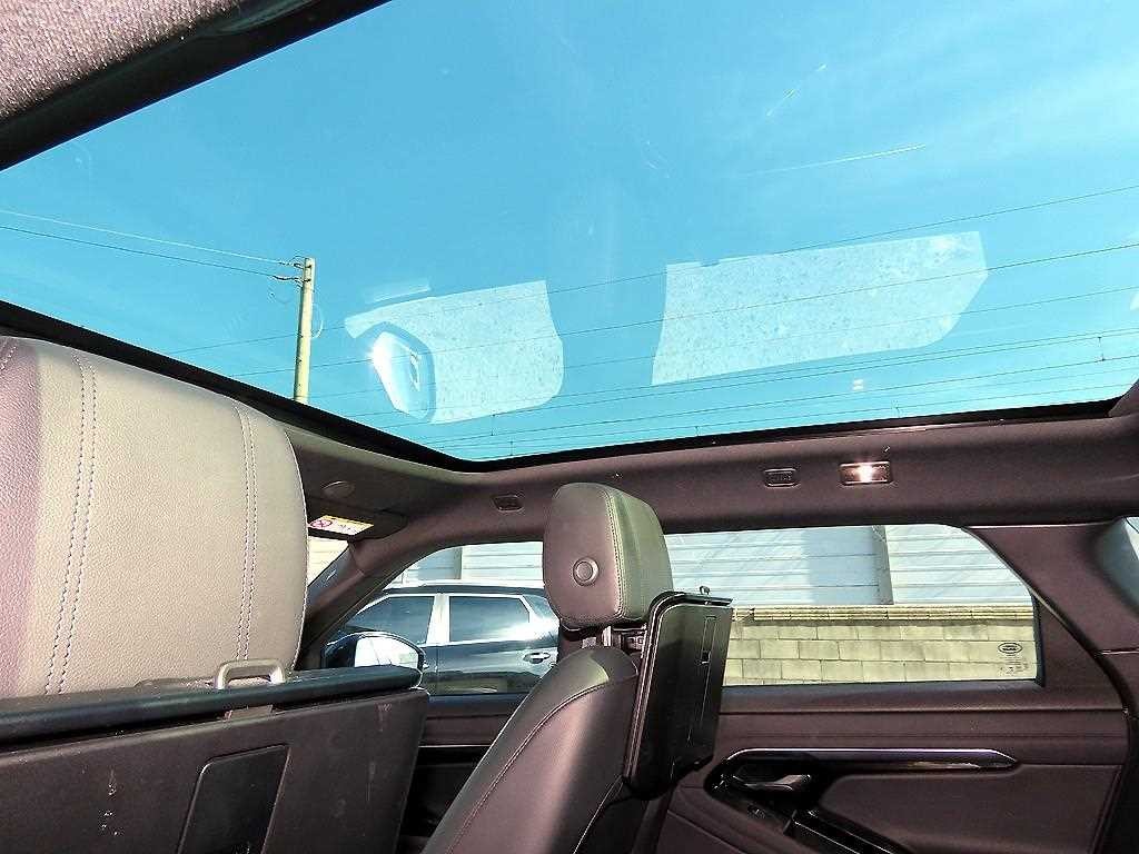 랜드로버 레인지로버 이보크 레인지로버 이보크 2세대 P250 R-다이나믹 SE 이미지 16