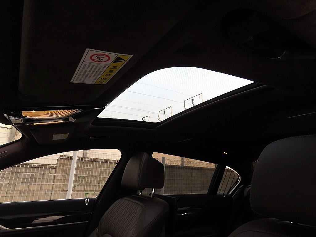 BMW 7시리즈 7시리즈 (G11) 750Li xDrive 이미지 17