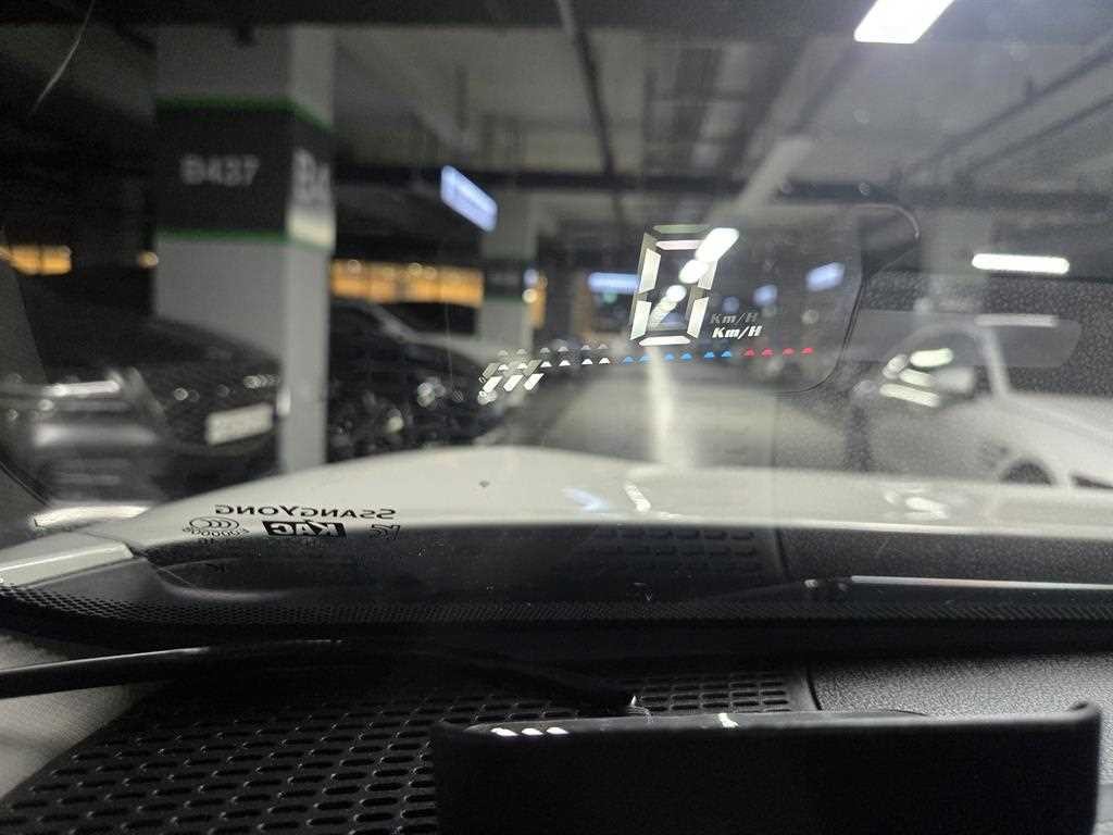 KG모빌리티(쌍용) 코란도 뷰티풀코란도 2WD 가솔린 1.5 C5 이미지 15