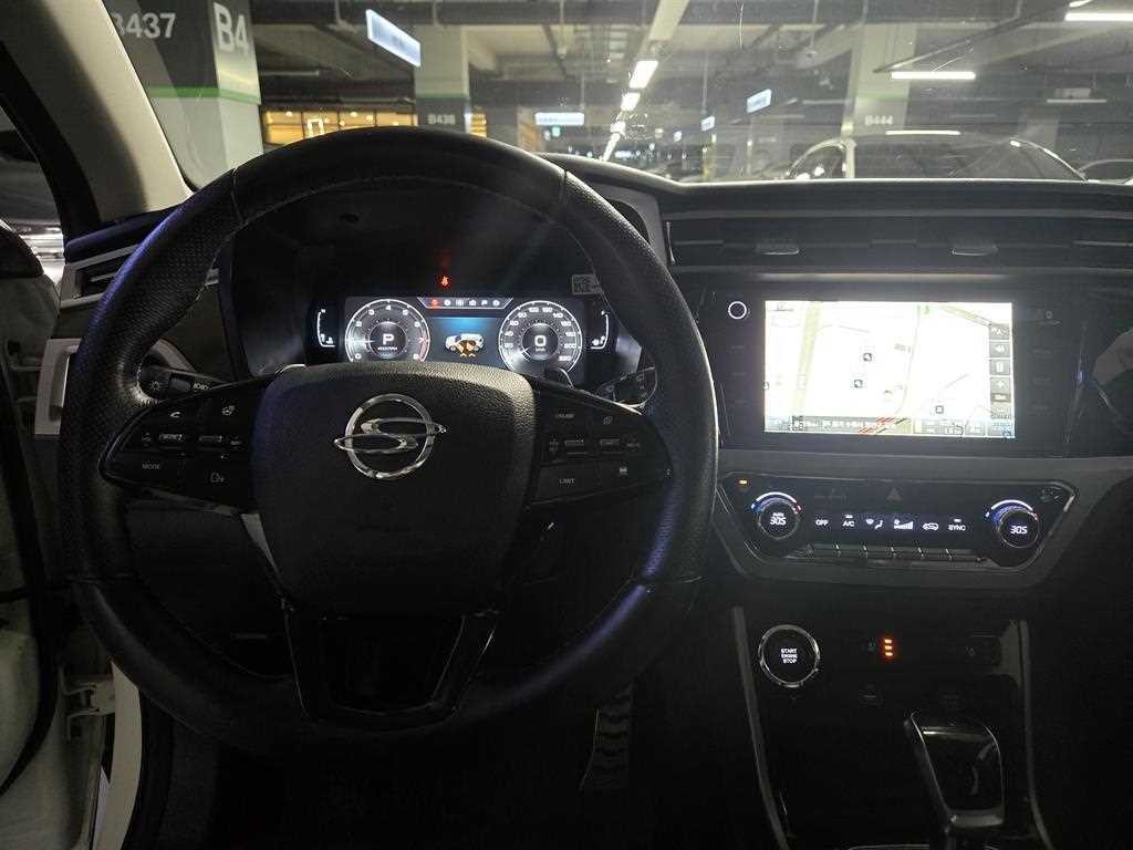 KG모빌리티(쌍용) 코란도 뷰티풀코란도 2WD 가솔린 1.5 C5 이미지 8