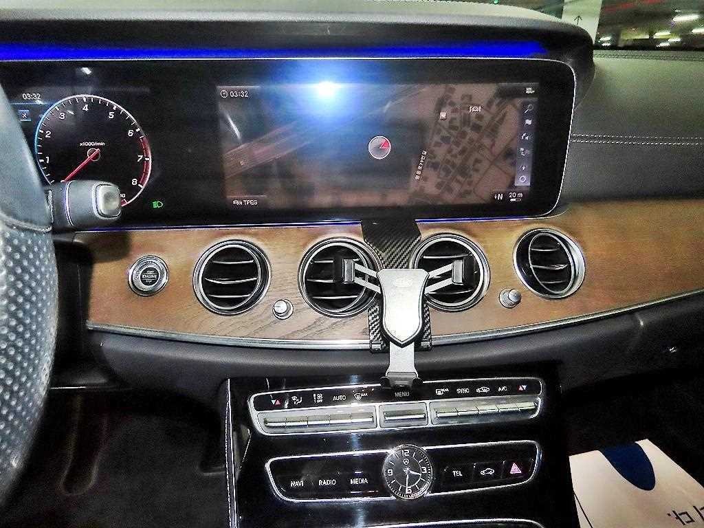 벤츠 E 클래스 E-클래스 W213 E300 4MATIC 익스클루시브 이미지 11