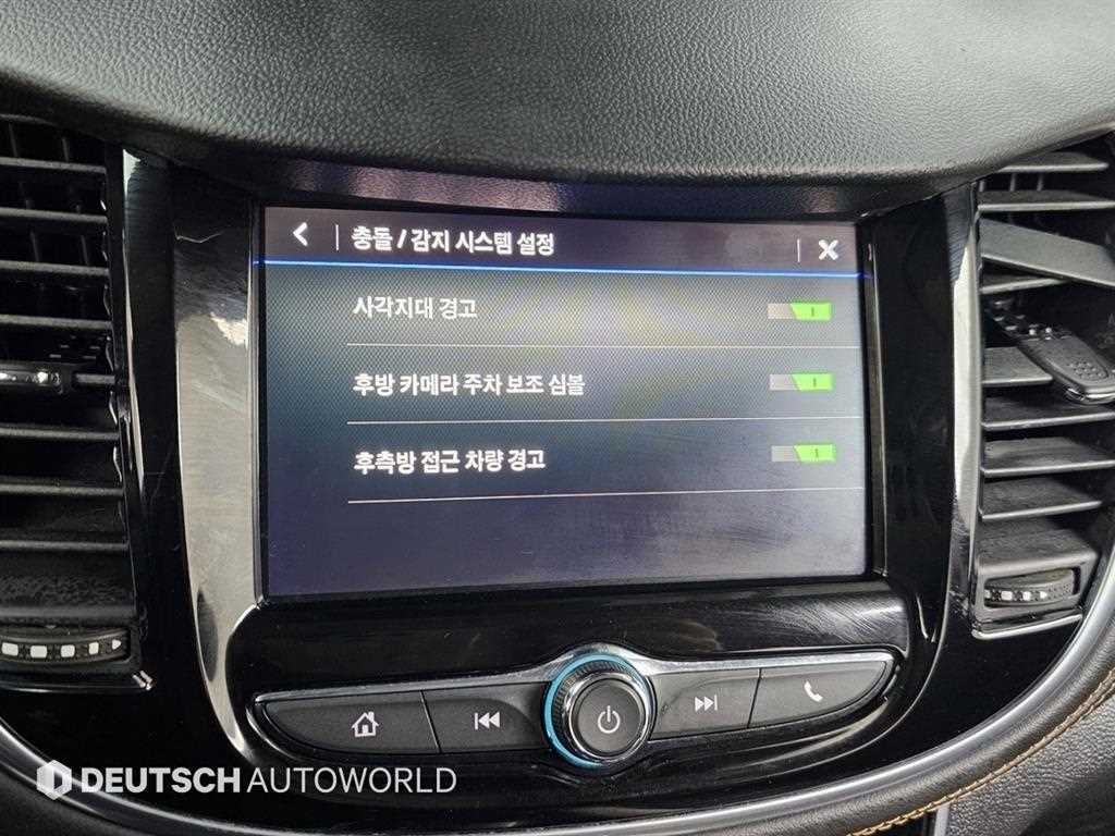 쉐보레 트랙스 더뉴트랙스 가솔린 1.4 퍼펙트 블랙 이미지 17