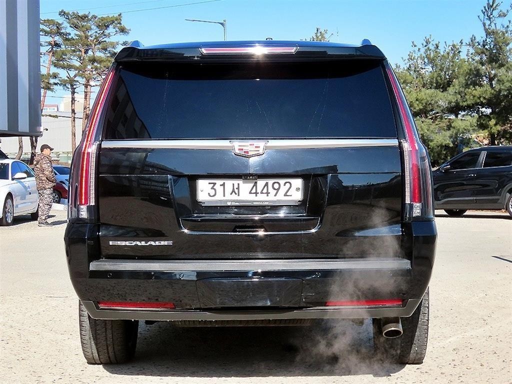 캐딜락 에스컬레이드 6.2 V8 ESV 이미지 3