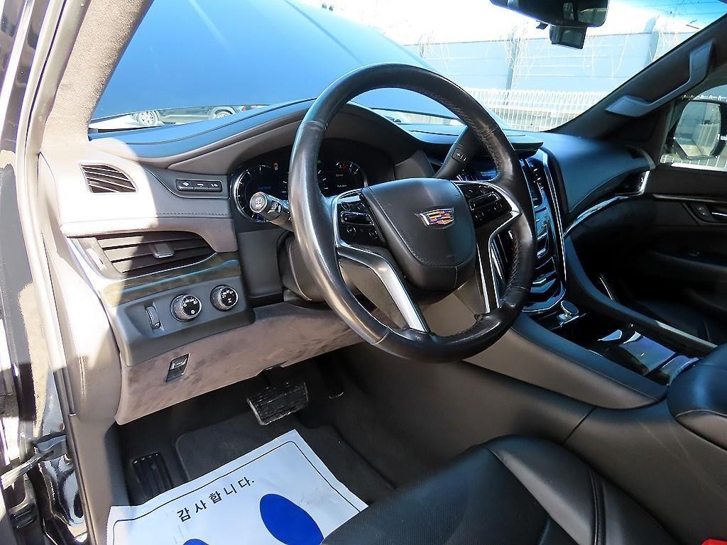캐딜락 에스컬레이드 6.2 V8 ESV 이미지 6