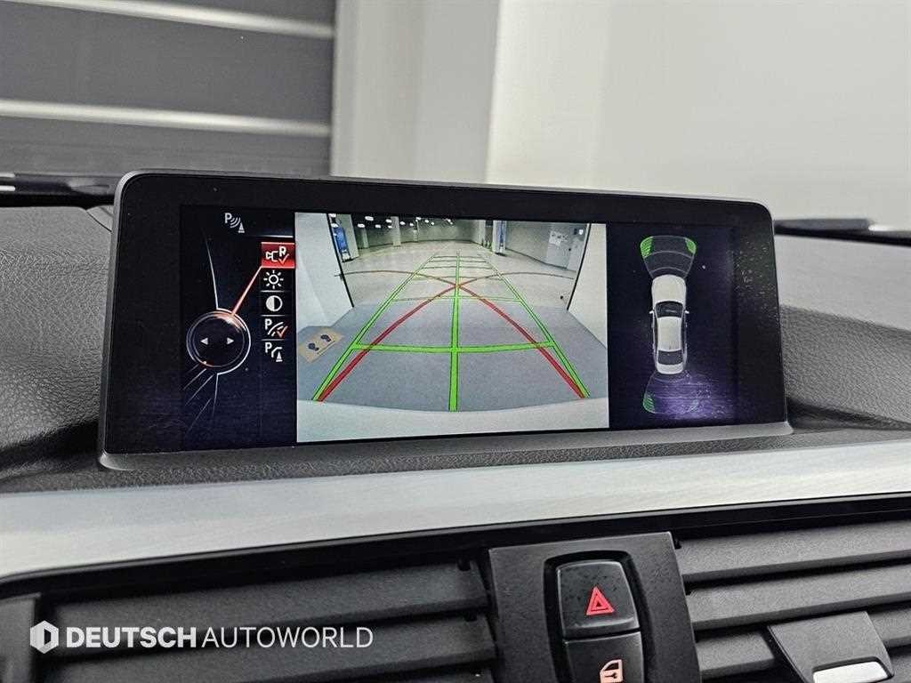 BMW 3시리즈 3시리즈 (F30) 320d 스포츠 이미지 15