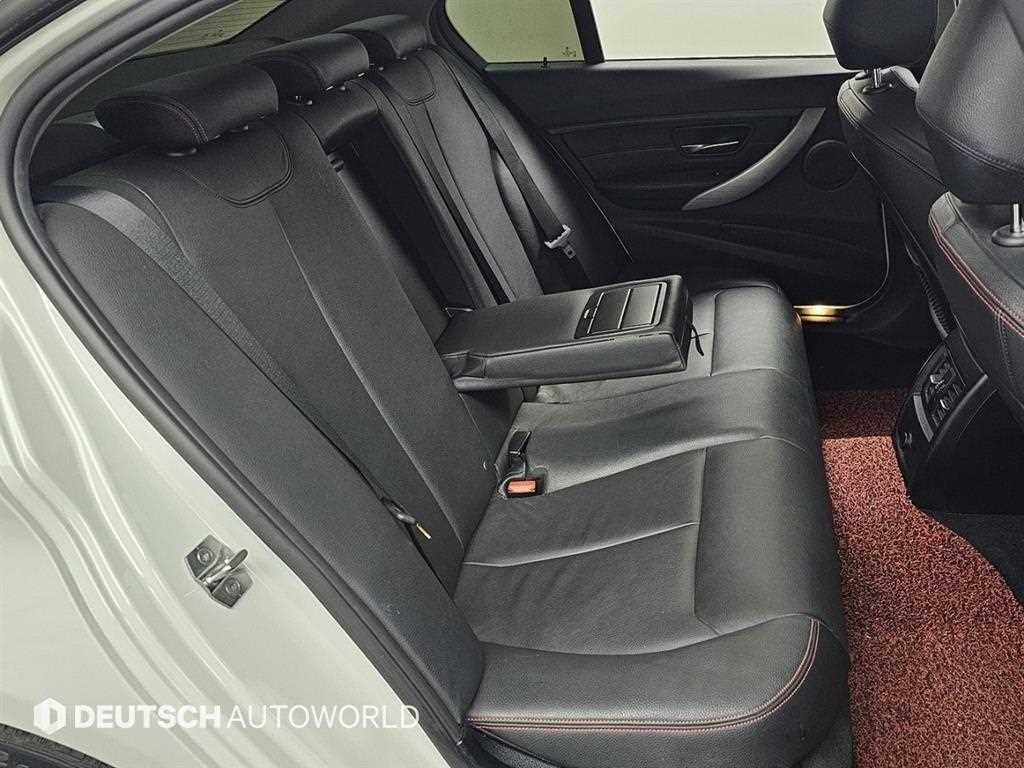 BMW 3시리즈 3시리즈 (F30) 320d 스포츠 이미지 8