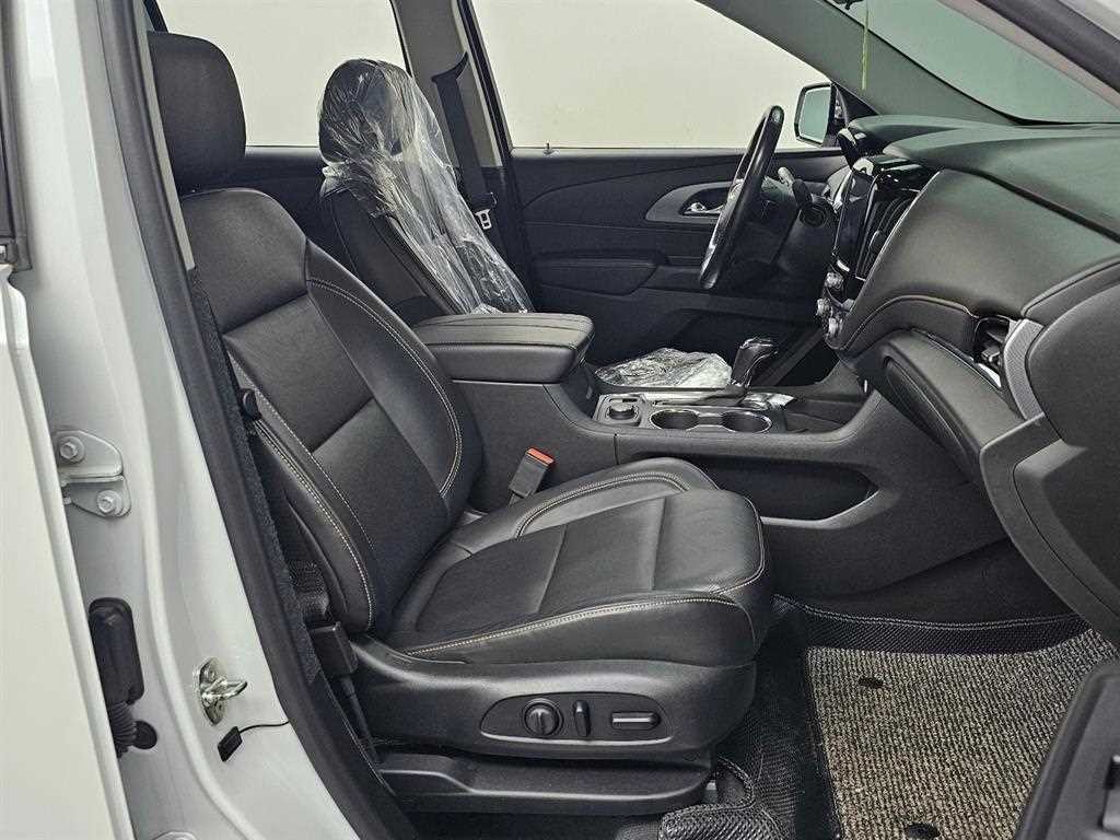 쉐보레 트래버스 3.6 AWD 레드라인 이미지 10