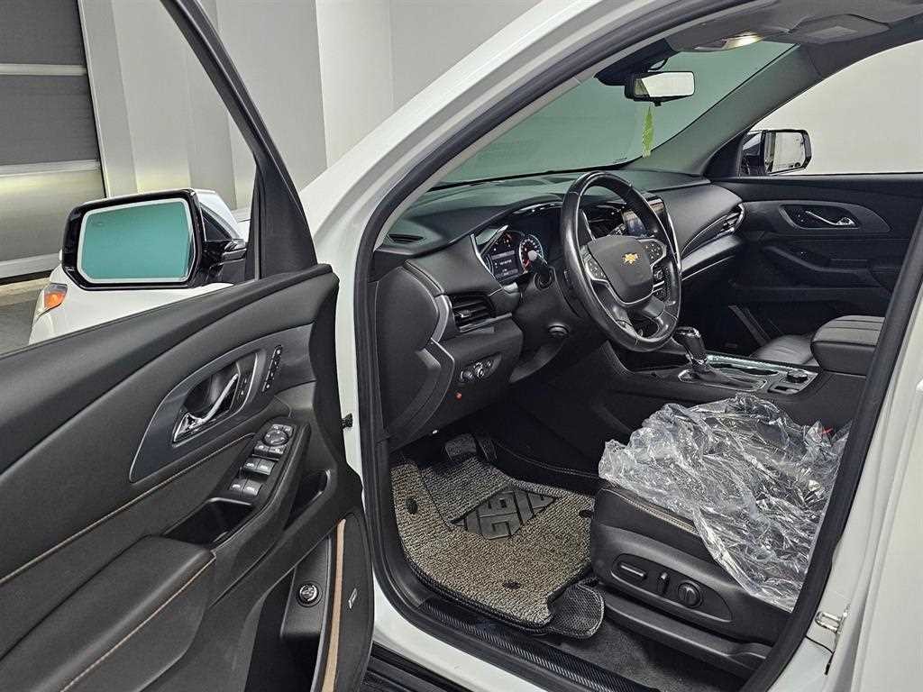 쉐보레 트래버스 3.6 AWD 레드라인 이미지 11