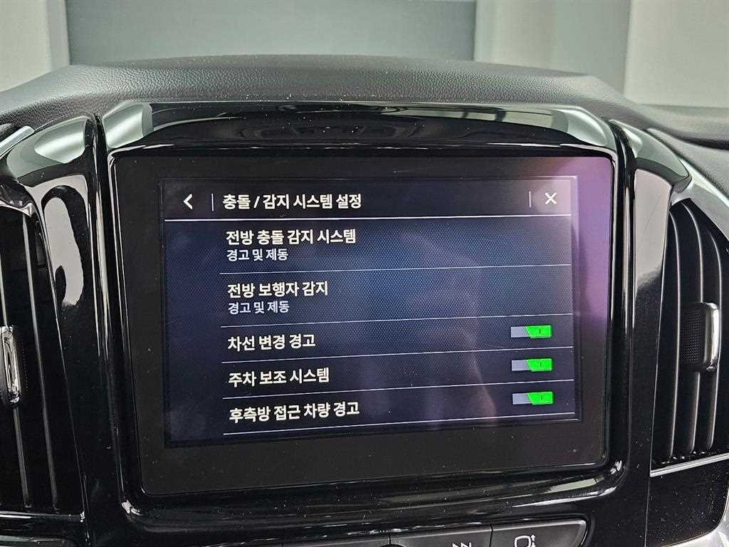 쉐보레 트래버스 3.6 AWD 레드라인 이미지 18