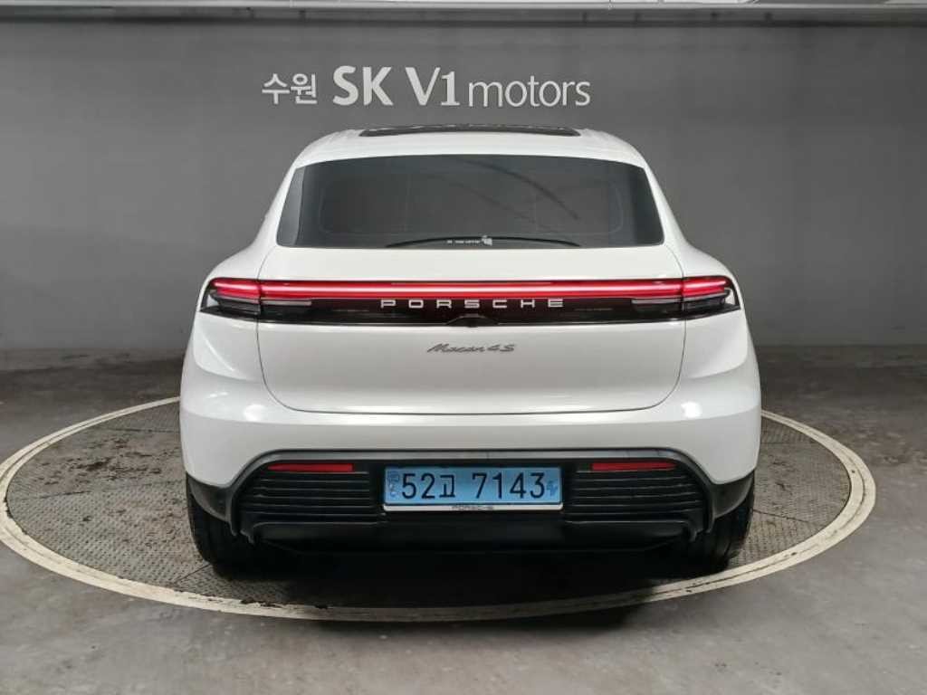 포르쉐 마칸 마칸 EV 4S 이미지 2
