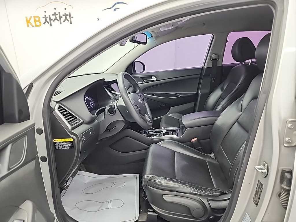 현대 투싼 올뉴투싼 디젤 2.0 2WD 스타일 이미지 11