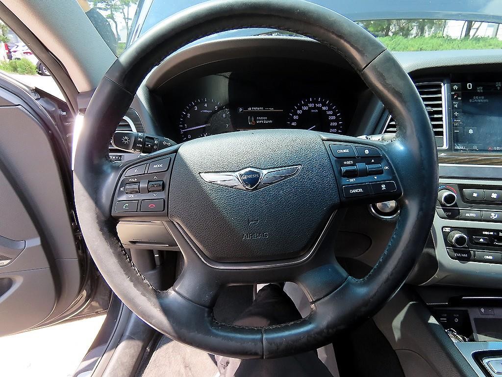제네시스 G80 3.3 GDI AWD 프리미엄 럭셔리 이미지 8