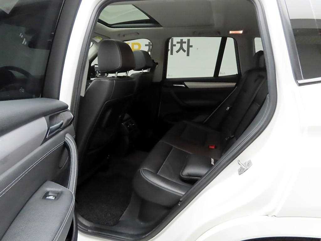 BMW X3 X3 (F25) xDrive 20d M 에어로다이나믹 이미지 13