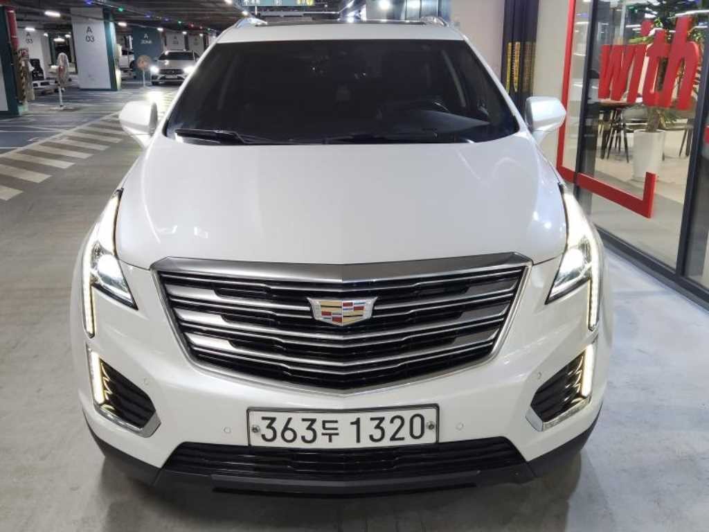캐딜락 XT5 3.6 프리미엄 플러스 AWD 이미지 2