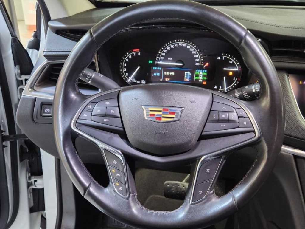 캐딜락 XT5 3.6 프리미엄 플러스 AWD 이미지 9