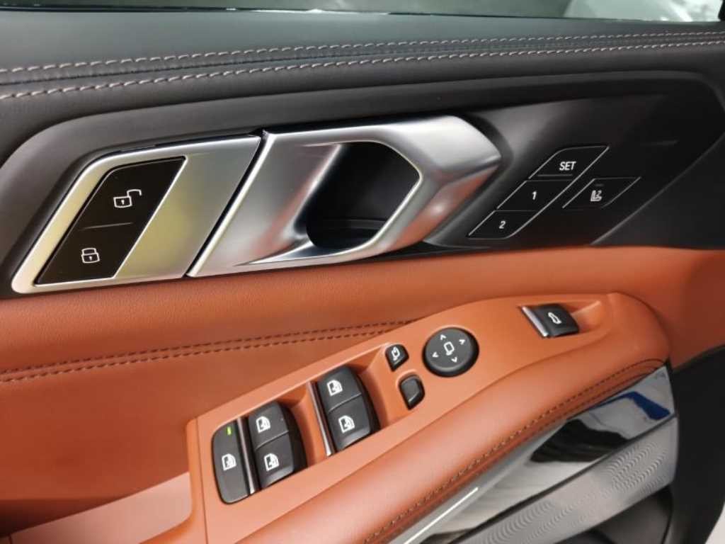 BMW X5 X5 (G05) M50i 이미지 8