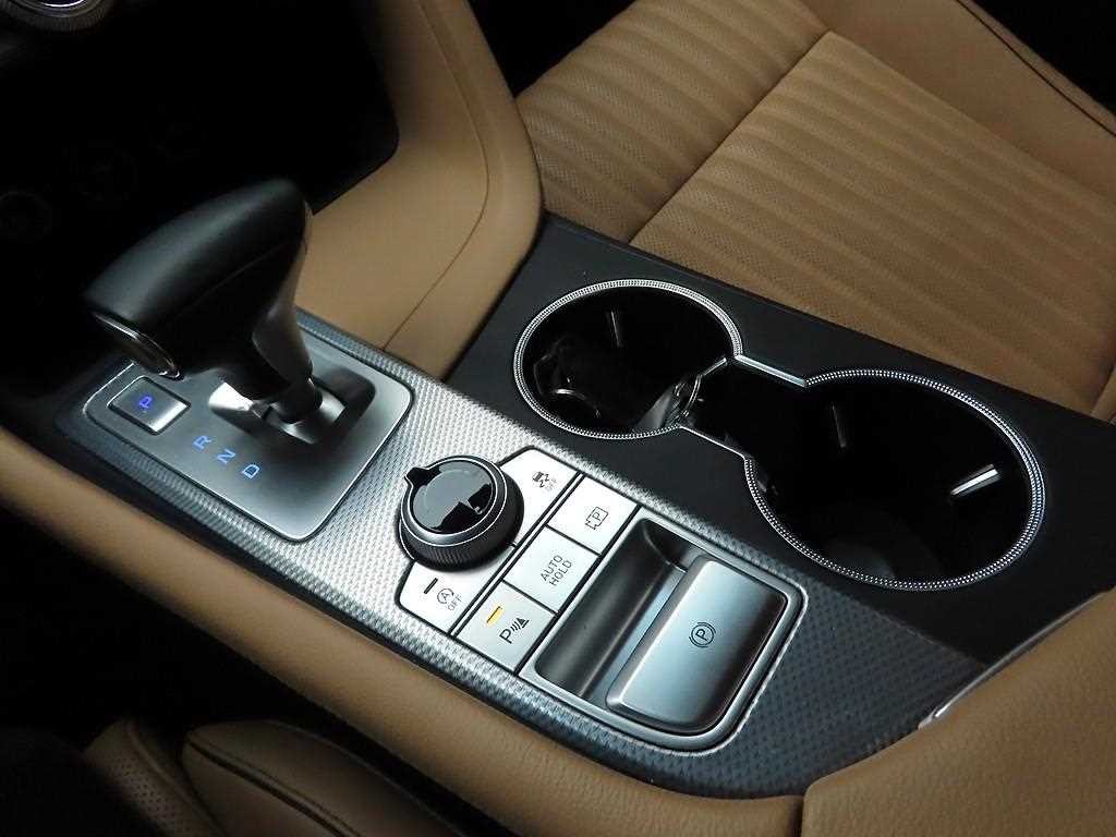 제네시스 G70 더 뉴 G70 가솔린 2.0T 4WD 이미지 11