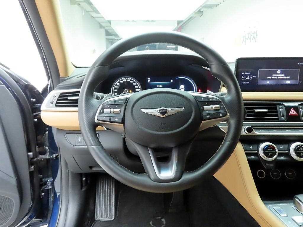 제네시스 G70 더 뉴 G70 가솔린 2.0T 4WD 이미지 8