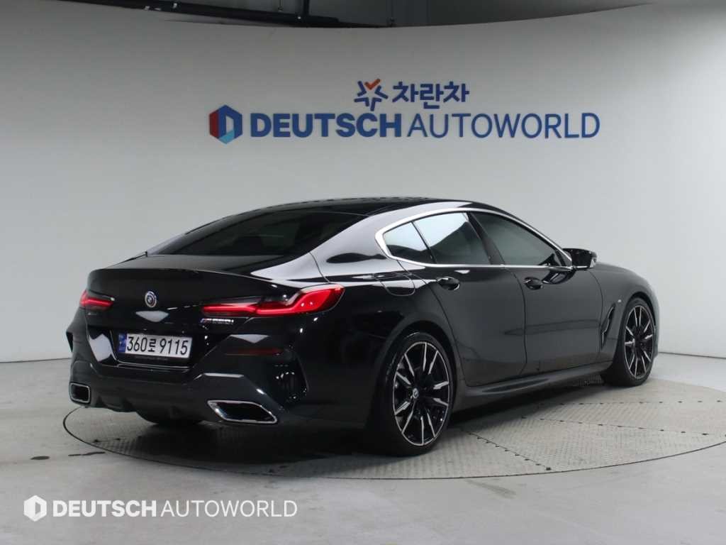 BMW 8시리즈 8시리즈 (G15) M850i xDrive 그란 쿠페 이미지 2