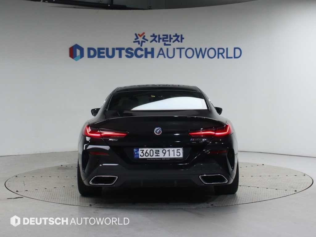 BMW 8시리즈 8시리즈 (G15) M850i xDrive 그란 쿠페 이미지 4