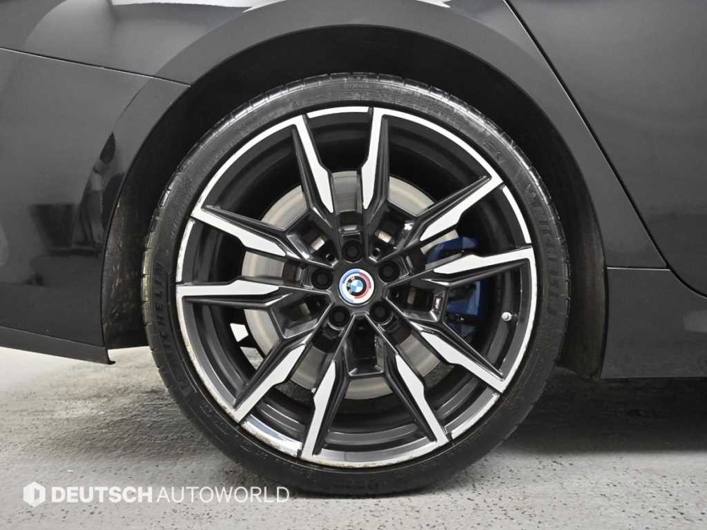 BMW 8시리즈 8시리즈 (G15) M850i xDrive 그란 쿠페 이미지 5