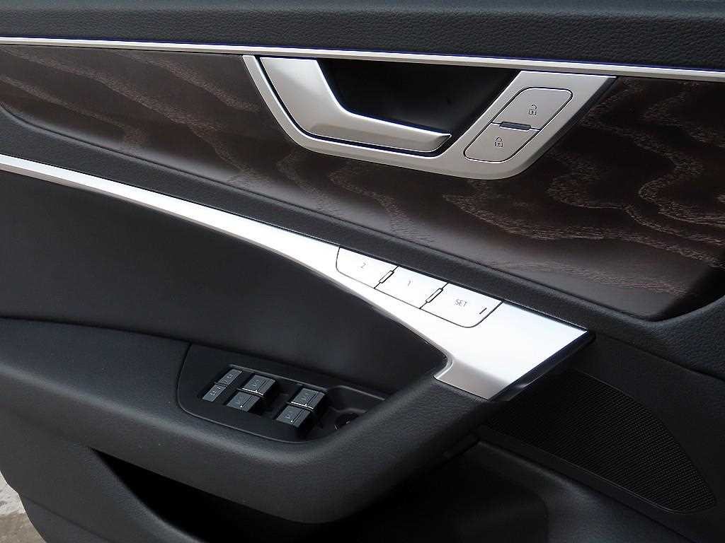 아우디 A6 A6 (C8) 45 TFSI 콰트로 프리미엄 이미지 12