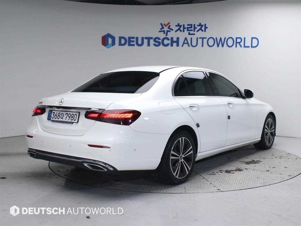 벤츠 E 클래스 E-클래스 W213 E250 아방가르드 이미지 2