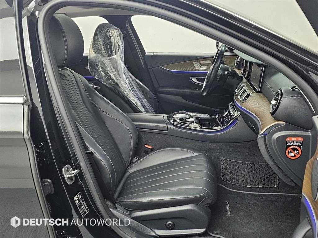 벤츠 E 클래스 E-클래스 W213 E220d 4MATIC 익스클루시브 이미지 10