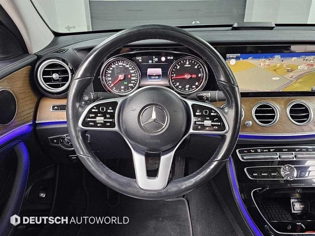 벤츠 E 클래스 E-클래스 W213 E220d 4MATIC 익스클루시브 이미지 13