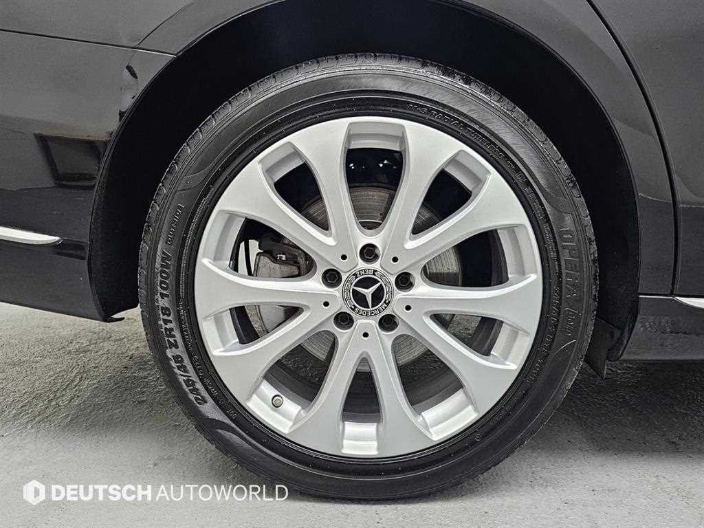 벤츠 E 클래스 E-클래스 W213 E220d 4MATIC 익스클루시브 이미지 5
