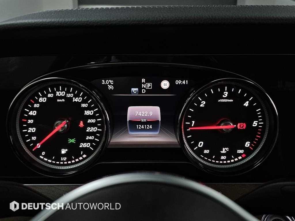 벤츠 E 클래스 E-클래스 W213 E220d 4MATIC 익스클루시브 이미지 8