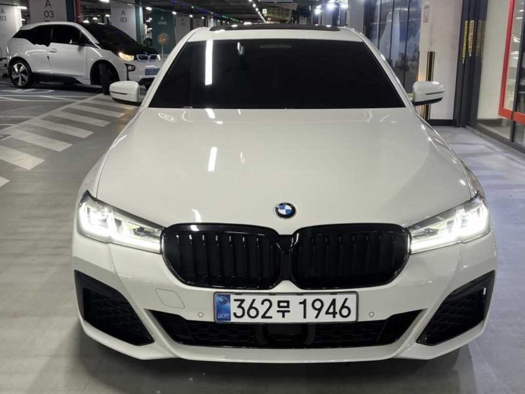 BMW 5시리즈 5시리즈 (G30) 520i M 스포츠 이미지 2