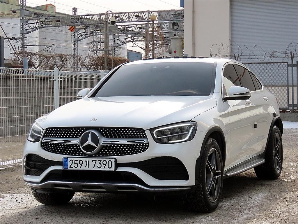 벤츠 GLC 클래스 GLC클래스 X253 GLC 220 d 4MATIC 쿠페 이미지 2
