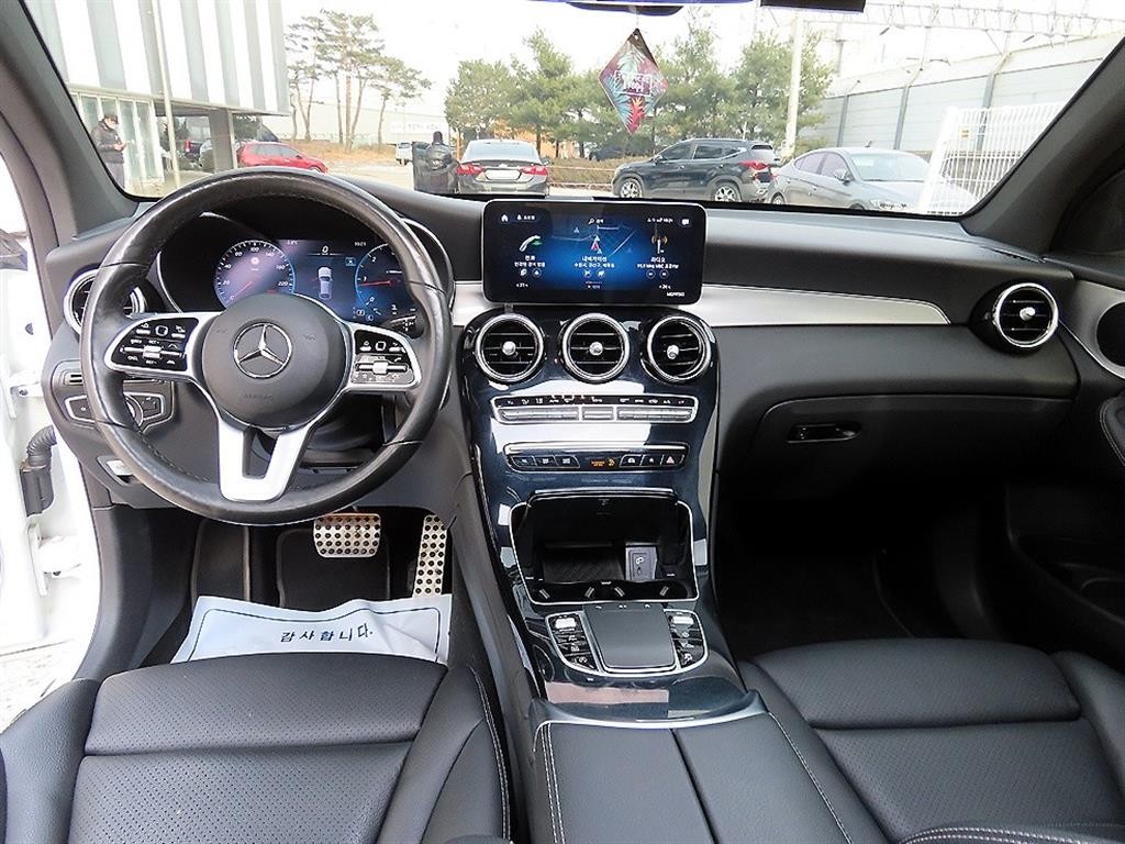 벤츠 GLC 클래스 GLC클래스 X253 GLC 220 d 4MATIC 쿠페 이미지 7