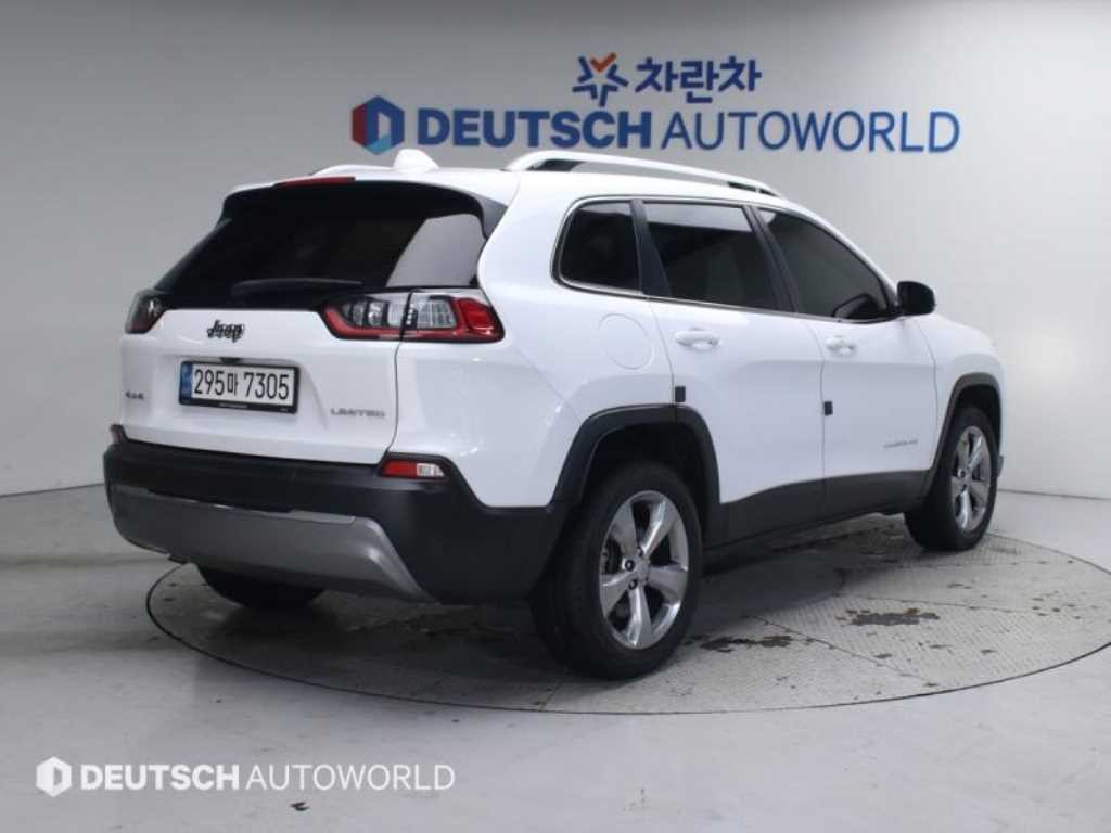 지프 체로키 체로키(KL) 2.4 리미티드 AWD 이미지 2