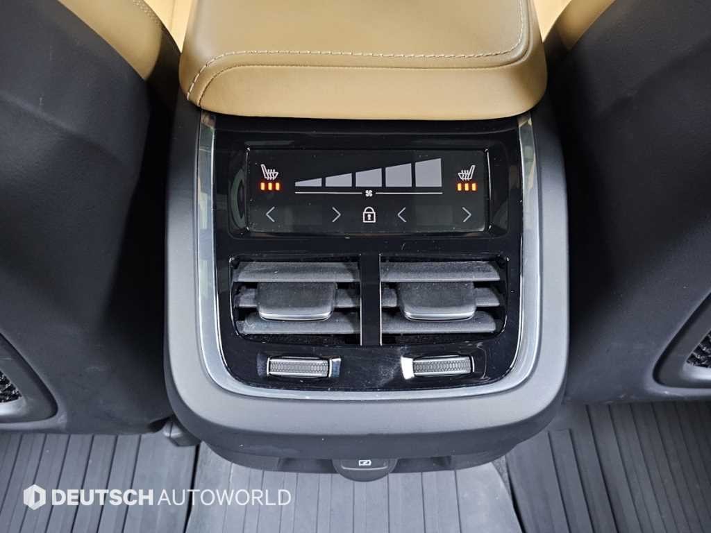 볼보 V60 V60 크로스 컨트리 2세대 2.0 B5 프로 AWD 이미지 16
