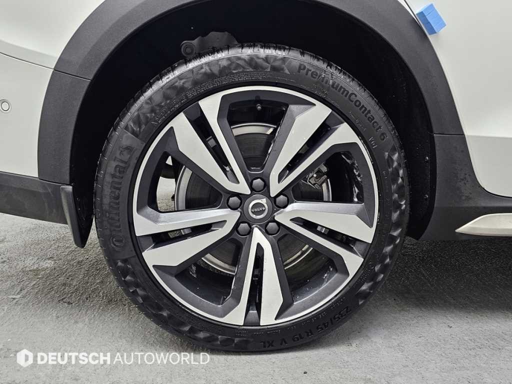 볼보 V60 V60 크로스 컨트리 2세대 2.0 B5 프로 AWD 이미지 5