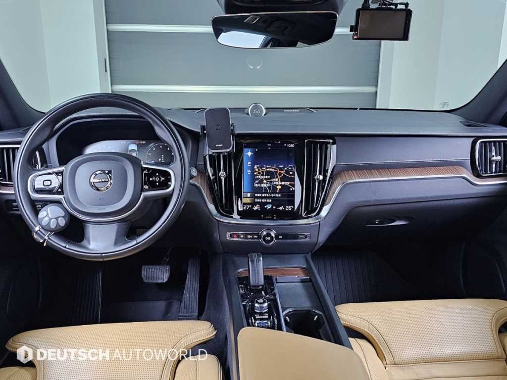 볼보 V60 V60 크로스 컨트리 2세대 2.0 B5 프로 AWD 이미지 7
