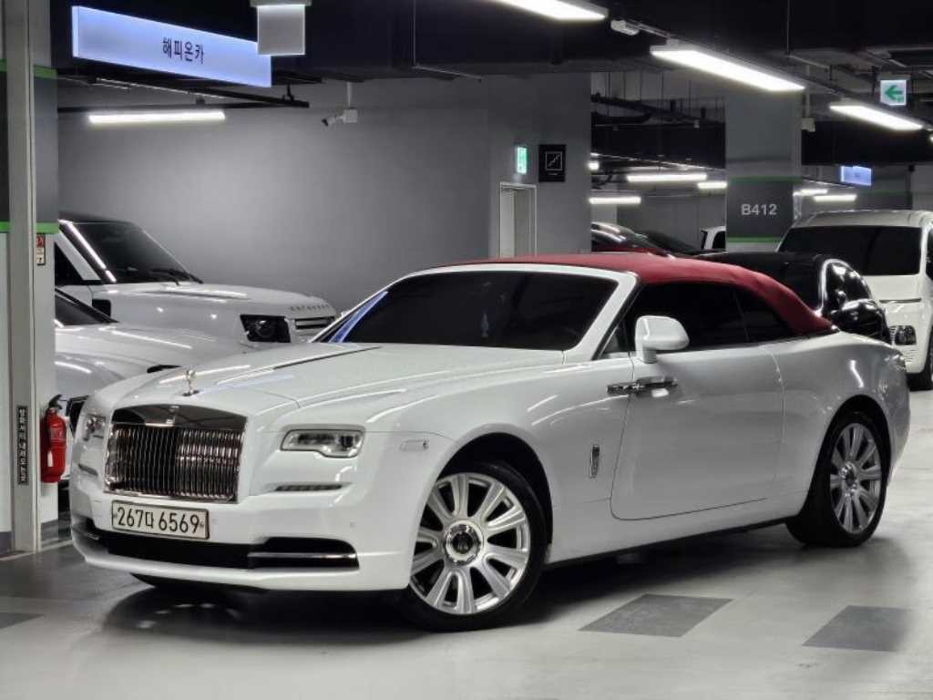 롤스로이스 던 6.6 V12 이미지 5
