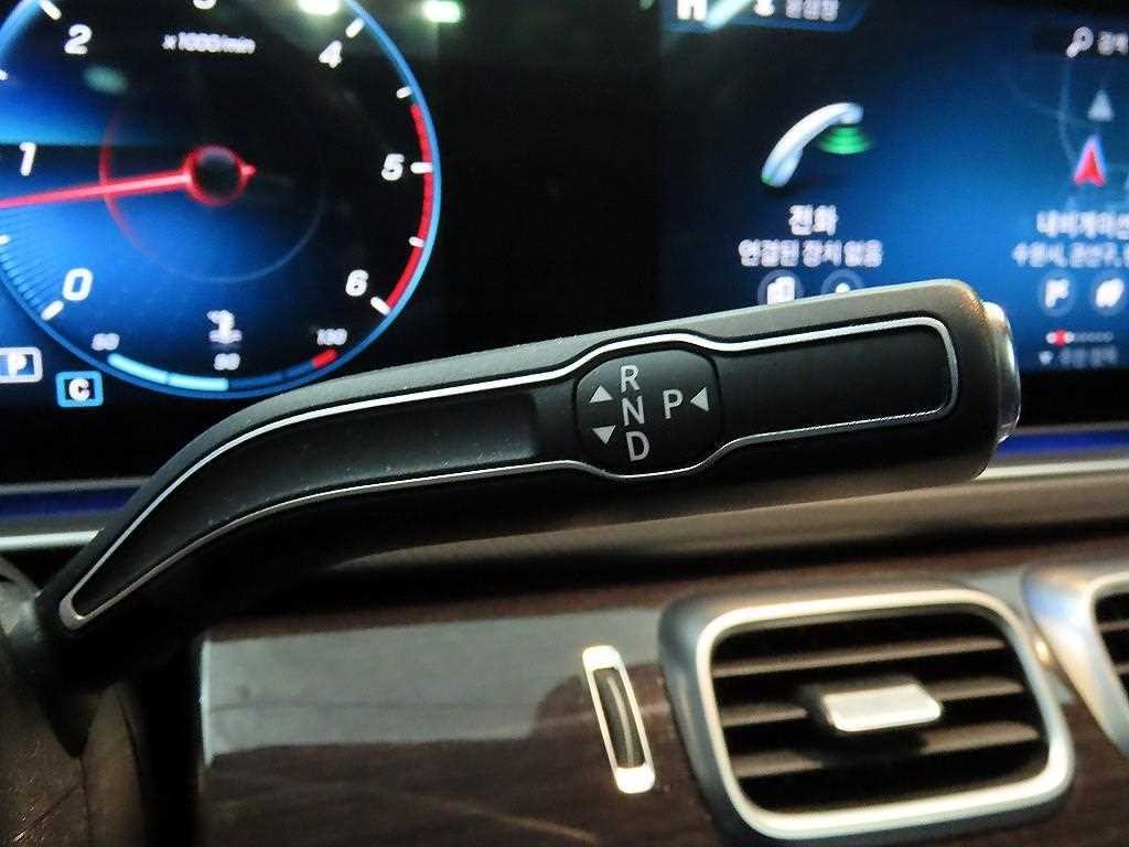 벤츠 GLE 클래스 GLE 클래스 W167 GLE 400d 4MATIC 쿠페 이미지 12